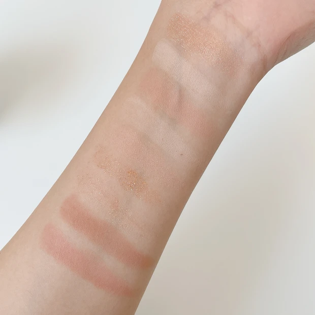 デイジーク アイシャドウパレット 03 ヌードポーション スウォッチ