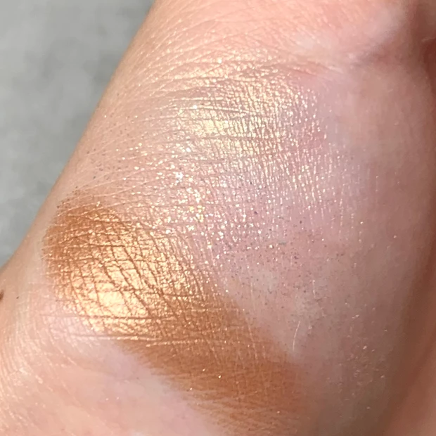 キラーアイトリオ BR-2 惹きつける瞬き スウォッチ