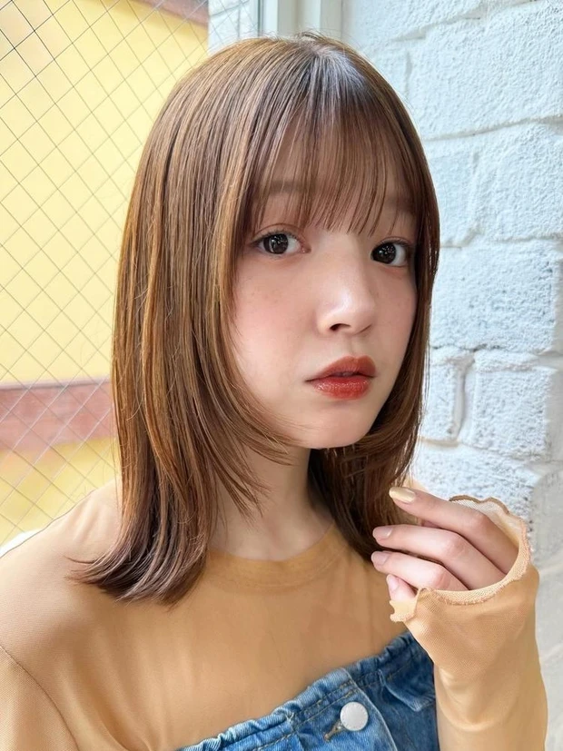 顔タイプ フレッシュに似合う髪型 前髪あり 定番人気のお洒落ミディアム
