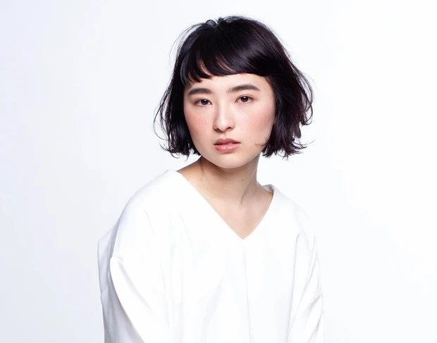 【若く見える髪型・ヘアスタイル】ショート3選_ショートバングが若見えの秘密! 黒髪でつくる大人のスタイリッシュヘア