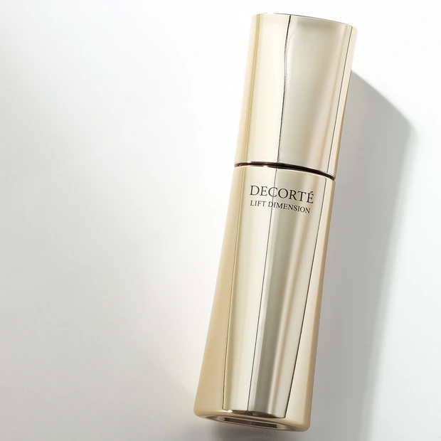 輪郭も気持ちも上がった! コスメデコルテの美容液がくれたハッピーSTOR…