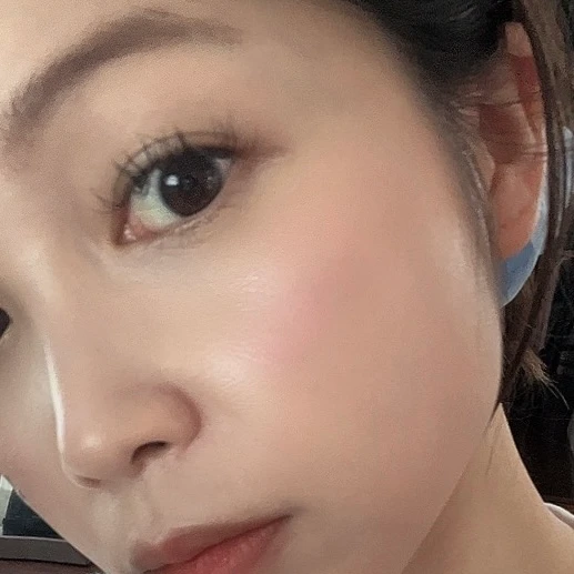 【リキッドハイライト】デパコスDIORとプチプラREVLONどっち派？比較してみたよ💓_5_2