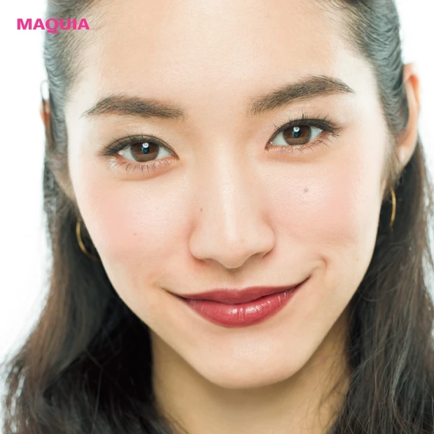 【デキる女風に、童顔をエレガントに】 ワンアイテムでできるメイクテク