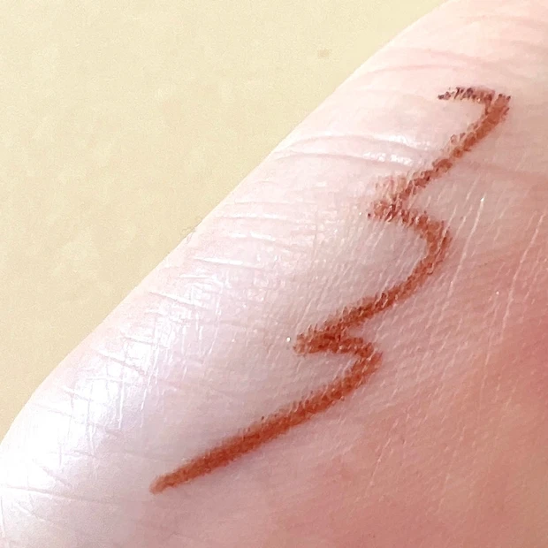 【MAQUIAインフルエンサーのオッス！推しコス】現役メイク講師がリピ買いするほど愛するコスメをご紹介_4_2