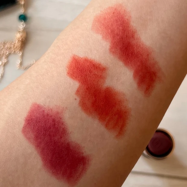 Florasisフローラシス 花西子 中国コスメ 百花同心錠 彫刻リップ