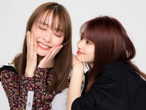 【山本舞香】山本舞香×内田理央が考える「今」と「これから」の仲良しBeautyトーク8