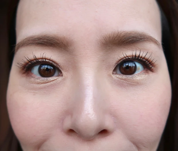 KANEBO  シャドウオンフェース　使用前