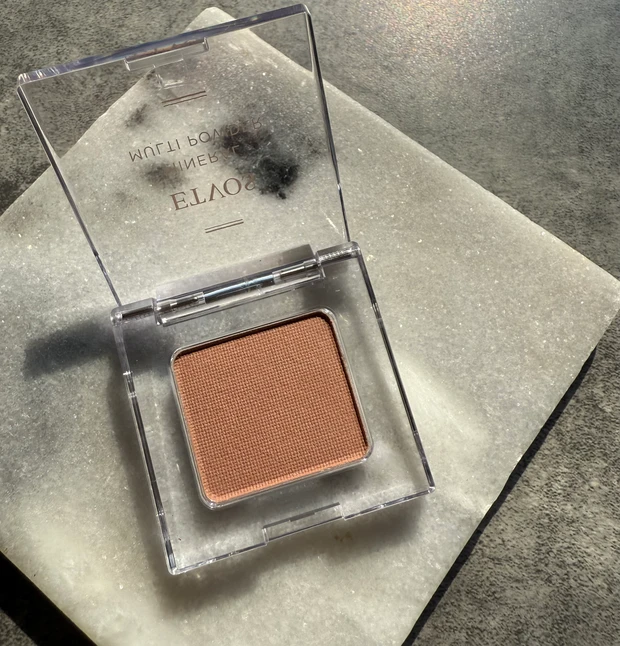 ETVOS(エトヴォス)ミネラルマルチパウダーでつくるワントーンメイク【2025夏新作】
_2