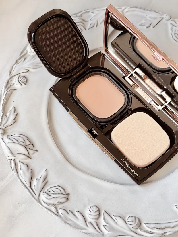 カバーマーク　ファンデ　クリームファンデ　ベースメイク　乾燥肌　デパコス