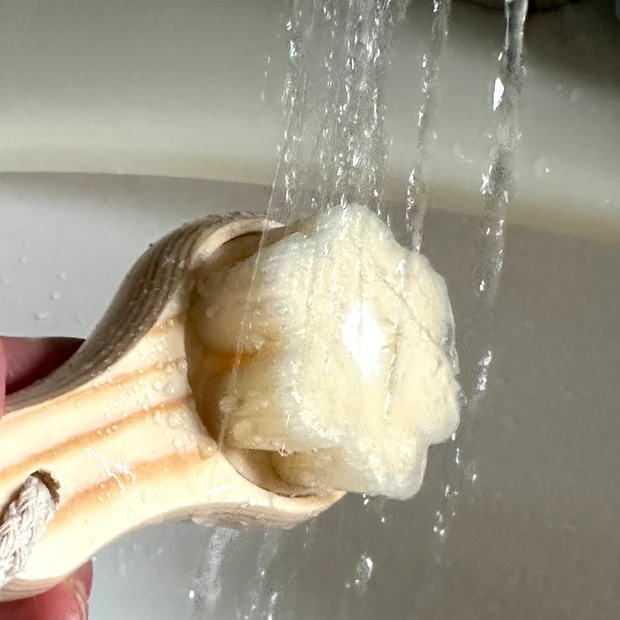 洗顔の脱マンネリ化。10秒パック ＋ 洗顔ブラシでマッサージ　医薬部外品のBRIGHTENING WASHでしみそばかす対策！_5_2