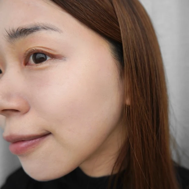 軽量化するには？【旅好き大人女子のポーチの中身】トータル500g以内の最小限コスメでメイク！持ち運びにおすすめのコスメついてご紹介_7_2