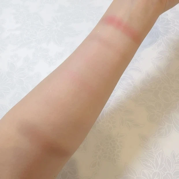 スナイデル ビューティ アイデザイナー n 02 Dress up Pink スウォッチ