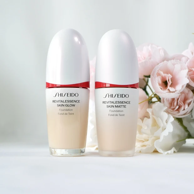 資生堂 SHISEIDO ファンデ美容液 エッセンススキン スムース グロウ 比較