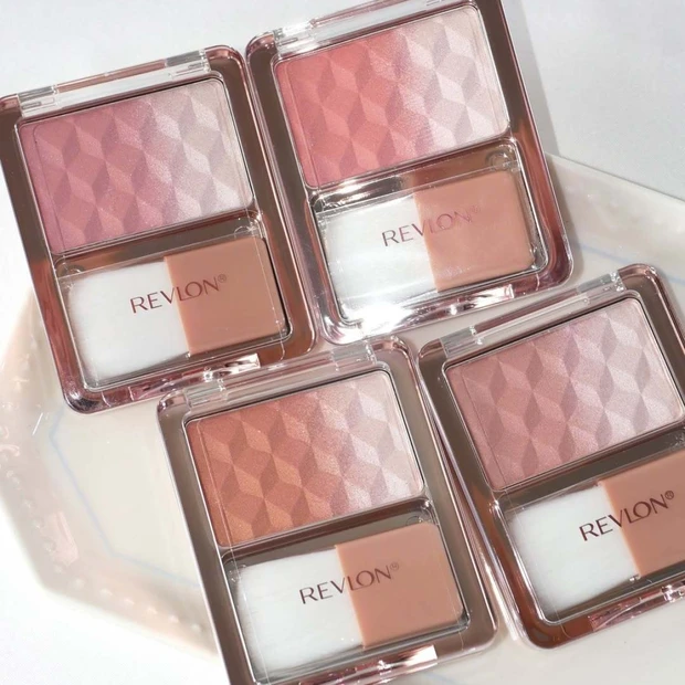 レブロン新作「ブラッシュ デュオ N」全4色をスウォッチ！ チークとハイライターが1つに