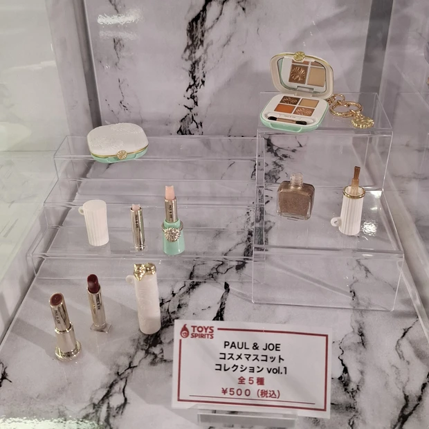 ポールアンドジョー　ミニチュア展示