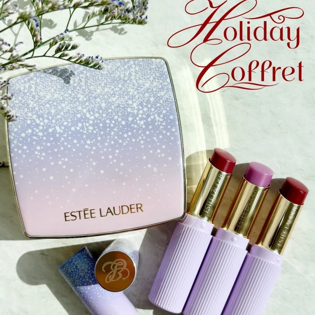 【クリスマスコフレ2025】エスティ ローダーのホリデー限定「ラベンダー キス コレクション」をスウォッチ！