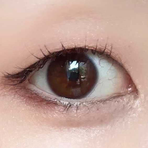 クリーミータッチライナー 仕上がり比較 ダージリンピンクとトゥルーレッド