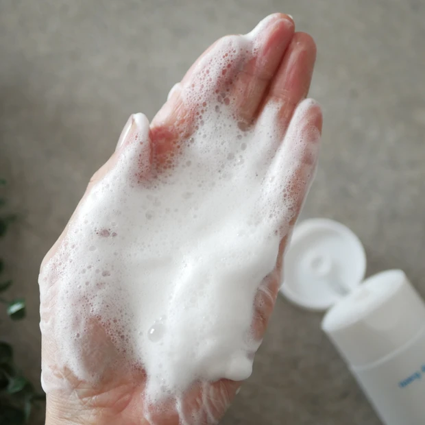 【大人ニキビ・敏感肌に】クッション泡で洗う!ヒルドイドの製造販売元が手がける皮膚科学ブランド「iniks(イニクス)」の洗顔料_3