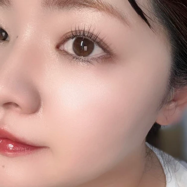 キャンメイク CANMAKE パウダーチークス P04 クレバーベージュ スウォッチ ブルベ