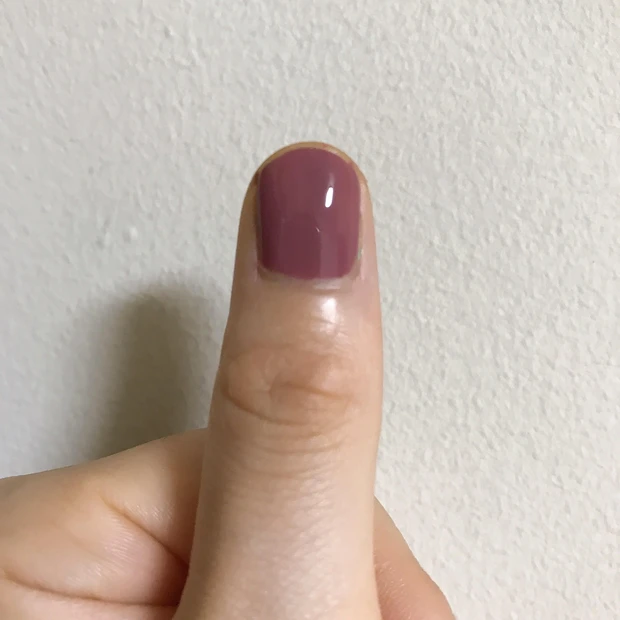 【330円で可愛いを手に入れろ！】NAIL HOLIC
人気色を含めた私のお気に入りカラー16種類全部見せます！
トップコートの比較もあり♪
_10_1