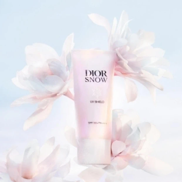 日焼け止め 乳液 ディオール スノー UVシールド 50+