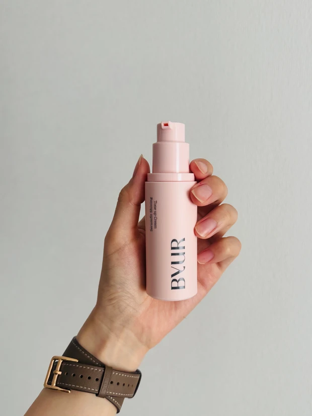 ByURのセラムフィットシャイニングトーンアップクリーム