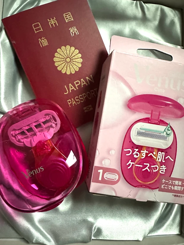 ヴィーナスつるすべ肌 ケース付ホルダー