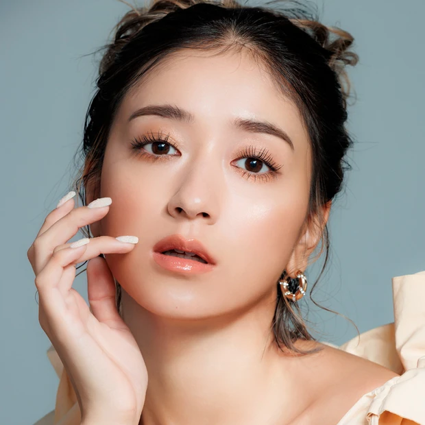 【みちょぱさんの美まつげコスメ8選】小5の“つけま”から15年、自まつげで最強の目力を手に入れるまで