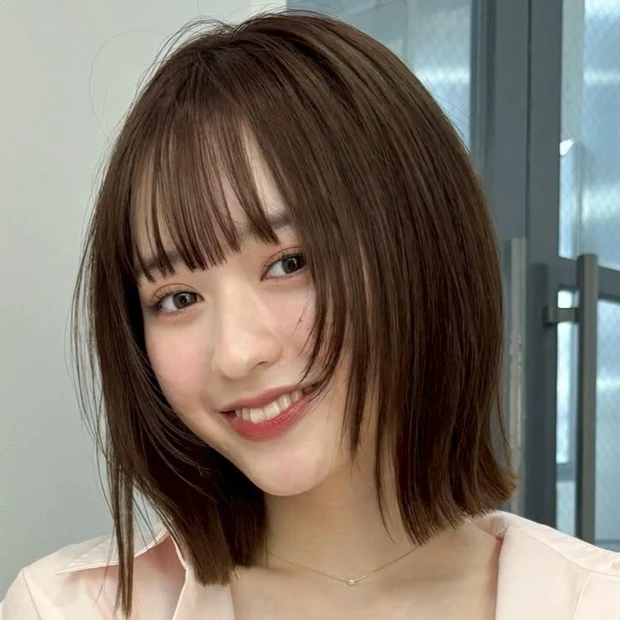 【重軽レイヤーボブ】顔まわりレイヤーでトレンド感をプラス！ 結べる長さの切りっぱなしボブ