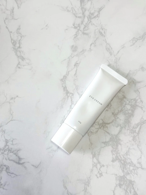 UZU EYECREAM 00 ウズ アイクリーム