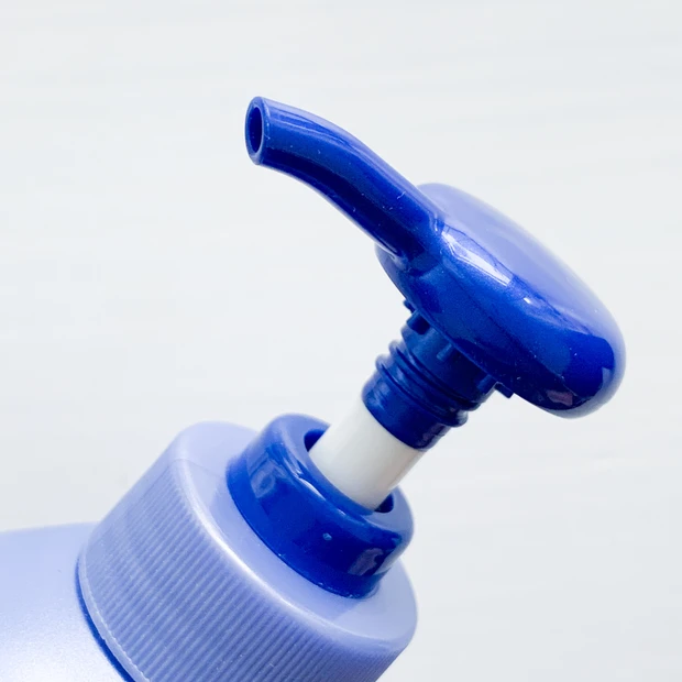 ニベア ルーセントビューティのたっぷり使えるポンプ部分