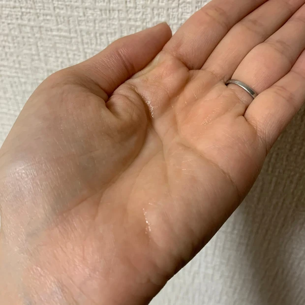 【髪の日焼け止め】朝はUVカット!夜は保湿!ダブルの効果を期待できるヘアオイルが便利【パンテーン】_3