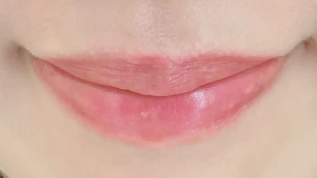 ディオール アディクト リップ グロウ 074のメイク