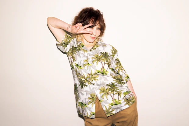 YOU インタビュー Q. 今日の衣装は私服とのこと。こだわりを教えてください!