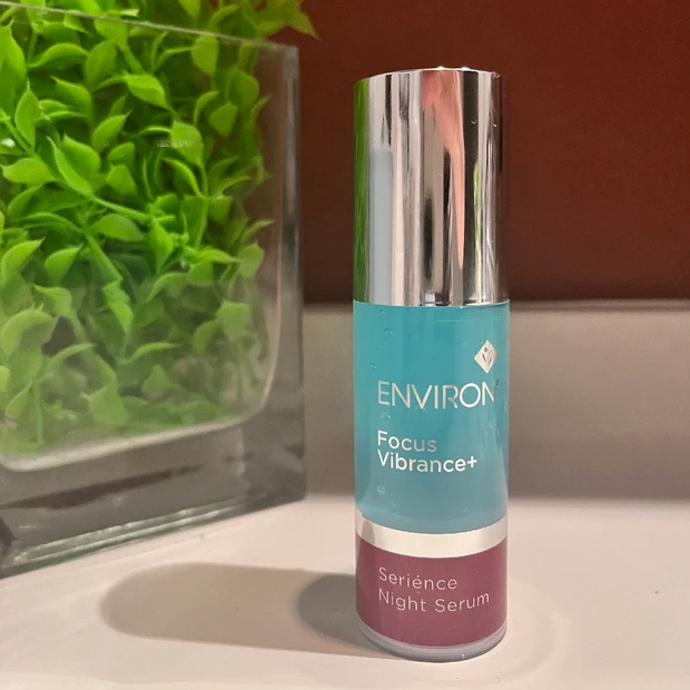 肌も心も癒す夜美容液。エンビロンのナイトセラムで始めるストレスオフ習慣