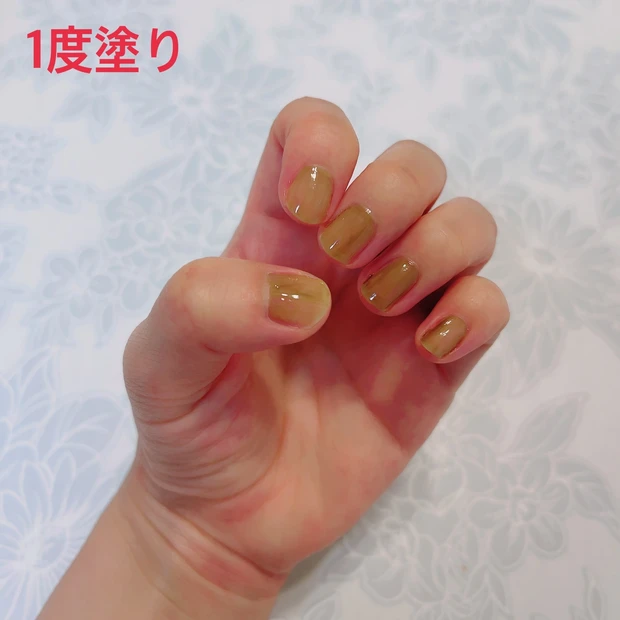 キャンメイクのカラフルネイルズ N73の1度塗り