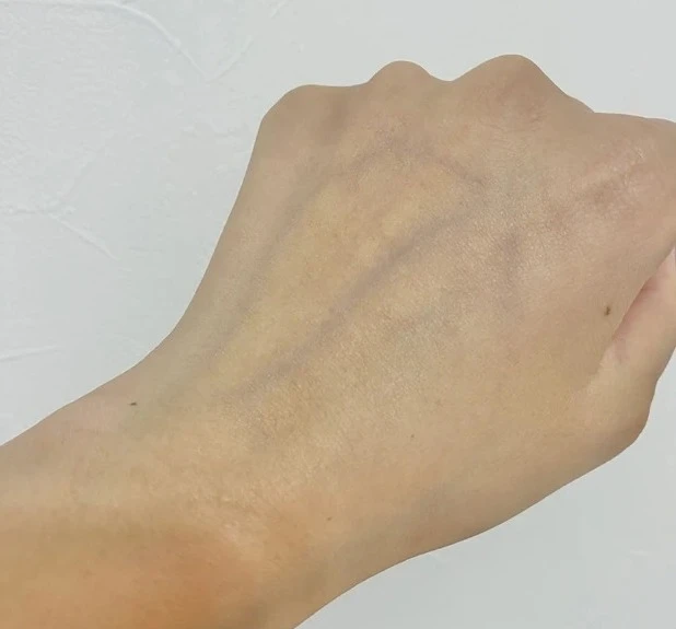 メラノCC ディープデイケアUV乳液 口コミ