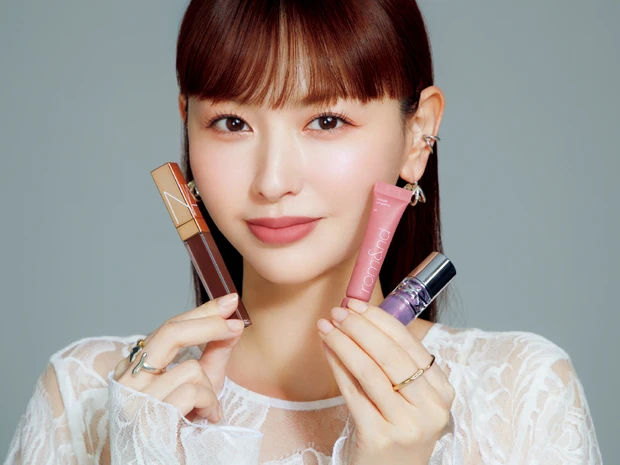 【鈴木えみさん】2025年秋の推しリップ「くすみピンク」３選！