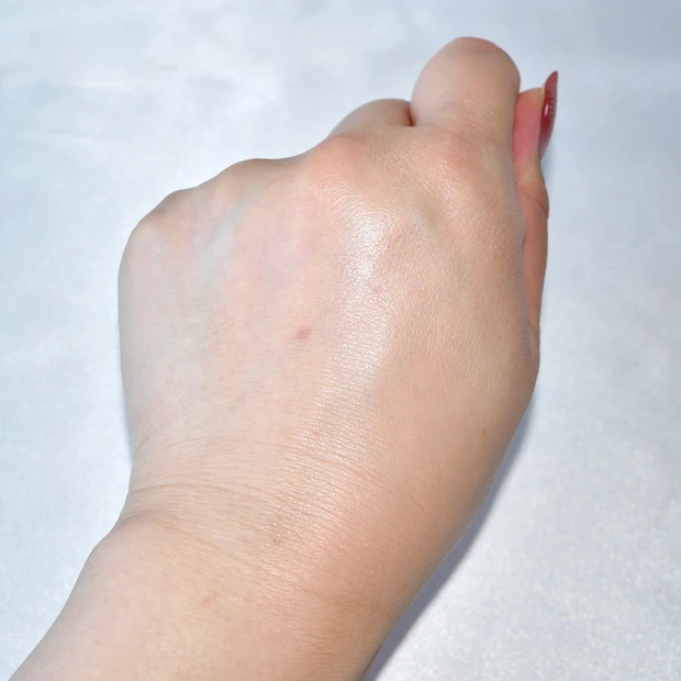 プリマヴィスタ デイトリートメントバーム ローラーファンデ カバー力