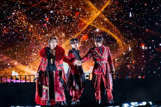 KAT-TUN　カトゥーン　ライブレポ　亀梨和也 上田竜也 中丸雄一 Real Face