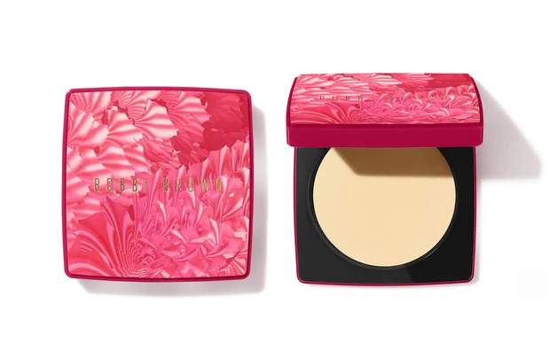 ボビイ ブラウン シアーフィニッシュ プレストパウダー