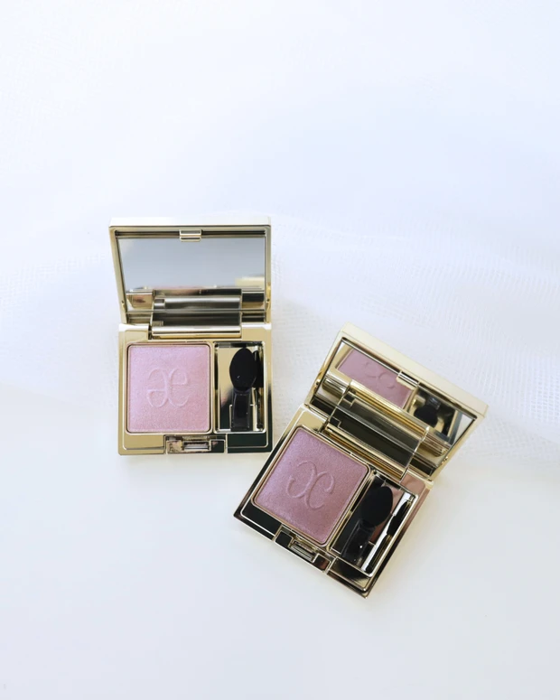 エレガンス プレジール アイズ