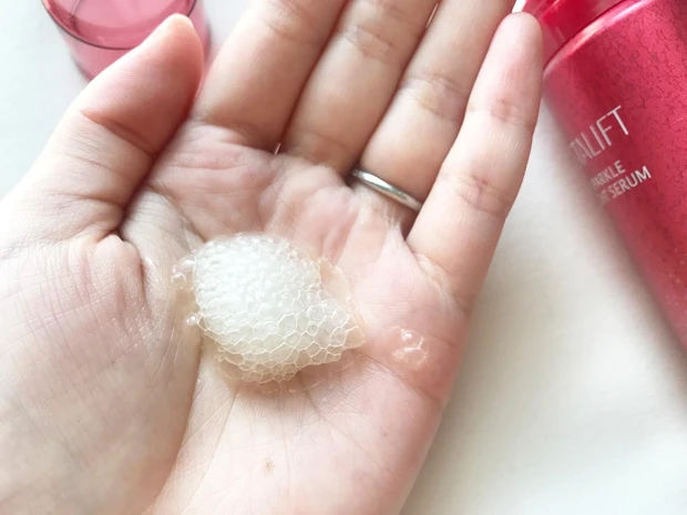 アスタリフトの新感覚美容液!スパークルタイトセラム_3
