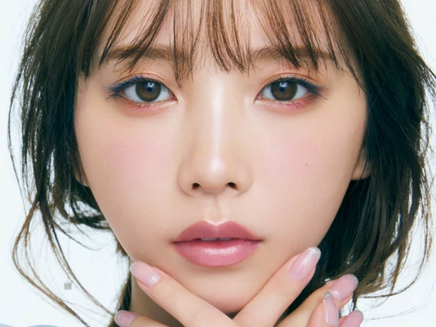 【与田祐希さんが選ぶ春新作コスメ8選】アイシャドウ・リップ…春は色をとことん楽しむ！