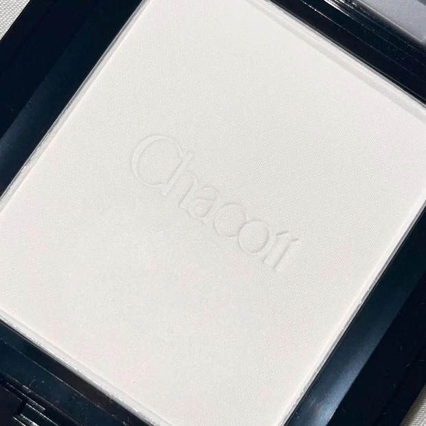 チャコット プレストパウダー 色選び 002 ラスター