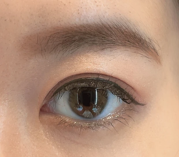 メロウアイパレットPK01のメイク①