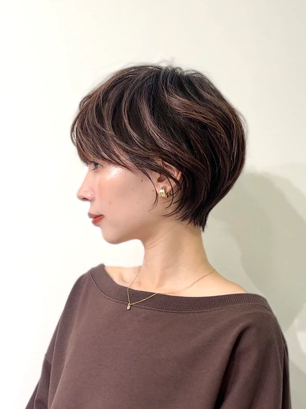 開運ヘア 2026年　髪型　ショート　ショートヘア　小顔ヘア　サイド　 VIEW レイジ