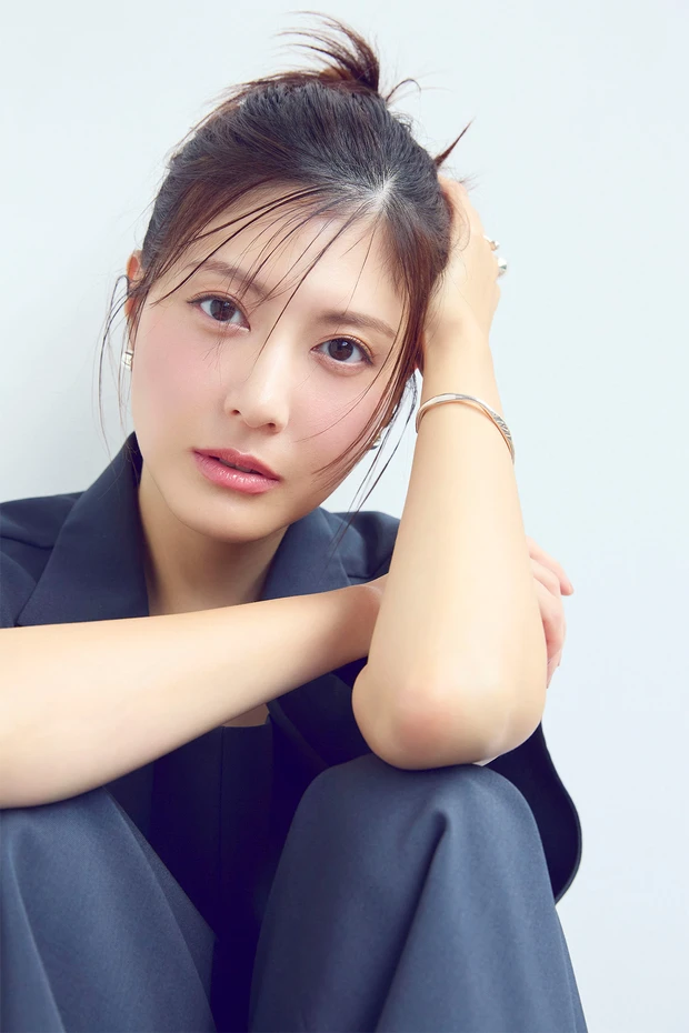 マキア 佐藤ありさ モデル メイク アイメイク デカ目