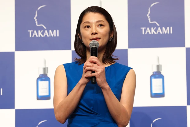 TAKAMI CM発表会 小池栄子さん
