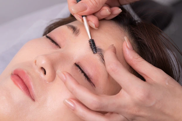 眉毛サロン　眉サロン　眉毛　眉　体験レポ　ハリウッドブロウリフト　HBL